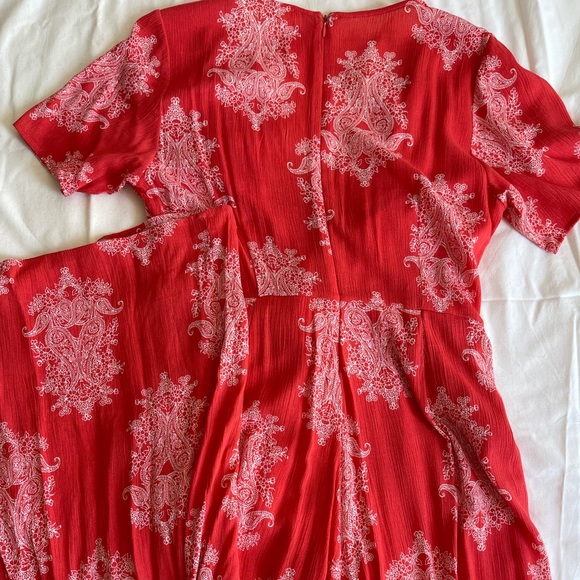 Mendocino jumpsuit. Size:Large - Picture 3 of 3